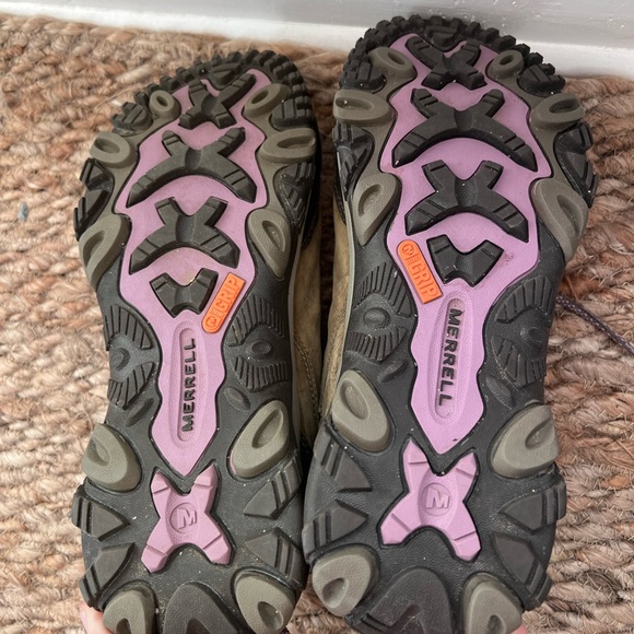 Merrell - Picture 3 of 5
